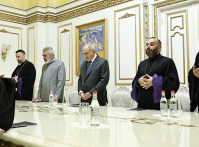 Վարչապետ Նիկոլ Փաշինյանը հանդիպել է Հայաստանյայց Առաքելական Սուրբ Եկեղեցու եպիսկոպոսների հետ