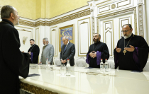 Կոչ ենք անում հոգևոր մեր եղբայրներին ՉՏՐՎԵԼ ՍԱԴՐԱՆՔՆԵՐԻ․ վարչապետի հետ հանդիպած եպիսկոպոսները հանդես են եկել նոր հայտարարությամբ