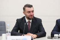 Սա մարզպետարանի ո'չ գործառույթն է, ո'չ պարտականությունը, բայց  3 օր ձյուն մաքրելով ենք լուսացնում