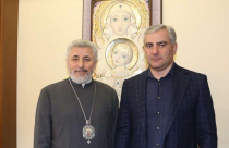 Եզրաս արքեպիսկոպոս գոյություն չունի.գոյություն ունի ԿԳԲ գործակալ «Կարո»