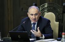 Ելակը անսովոր բարձր գին ունի. թանկացել են նաև կեռասը, ծիրանը, սա ի՞նչ է նշանակում. Փաշինյանը՝ Պապոյանին