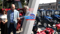 Միքայել Վարդանյանը Տավուշին նվիրել է 128 մլն. դրամի խոշոր գյուղտեխնիկա և բեռնատար մեքենաներ