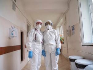 Երկիրը «պատերազմի» մեջ է, իսկ բուժաշխատողները` առաջնագծում. Արսեն Թորոսյան