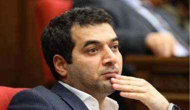 Կազմակերպենք թռիչք Սոչիից Երևան, որպեսզի Միքայել Մինասյանը գա ու խոսի.Հակոբյան