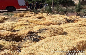 Բերքառատ գյուղում այրվել է մոտ 200 հակ անասնակեր