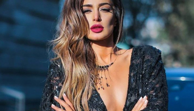 Գեղեցիկ կազմվածք. Իվետա Մուկուչյանի ամառային կերպարը