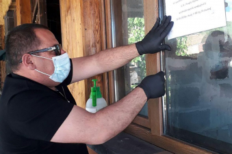 24 ժամով կասեցվել է Գնունի փողոցում գործող շինանյութի առևտրի կետերից մի քանիսի գործունեությունը