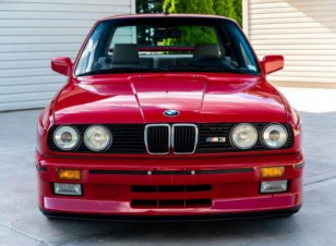 Նվազագույն վազքով 1988 թվականի դասական BMW M3-ը հանվել է աճուրդի