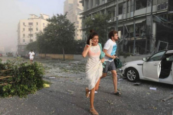 Պայթյունից 15 կմ հեռու գտնվող ՀՀ դեսպանատունը ևս վնասվել է, կոտրվել են բոլոր պատուհանները. Զարեհ Սինանյան