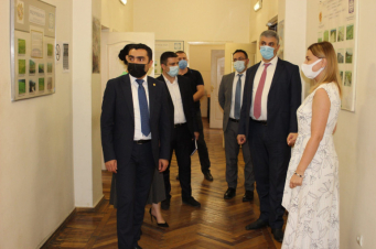 Ռոմանոս Պետրոսյանը շրջայց է կատարել «Անտառային կոմիտե» և «Հայանտառ» ՊՈԱԿ-ների և «Բնապահպանական ծրագրերի իրականացման գրասենյակ» ՊՀ-ի գրասենյակներ