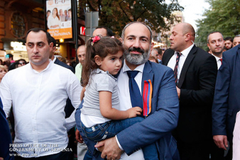 Այսօր Արփին մկրտվում է. Նիկոլ Փաշինյան (լուսանկար)