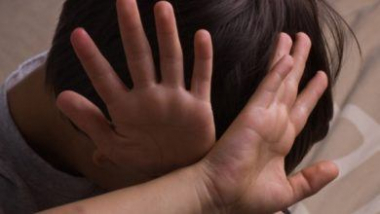 Արագածոտնի մարզի բնակիչը կալանավորվել է՝ անչափահաս որդու նկատմամբ սեռական բնույթի բռնի գործողություններ կատարելու համար