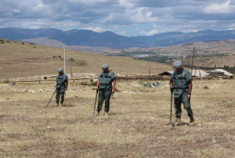 Ականազերծողները 7 միավոր չպայթած զինամթերք են գտել Բալահովտի նախկին ռազմական պահեստների տարածքում