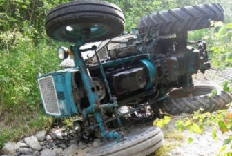 Թաթուլ գյուղում տրակտոր է շրջվել. կա տուժած