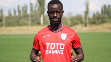 Աննախադեպ երևույթ հայկական ֆուտբոլում. «Արարատը» 9-րդ խաղացողն է ձեռք բերել «Շիրակից»