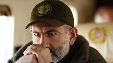 Էս էլ մեր գերագույն հրամանատարն ա. Արարատ Միրզոյան