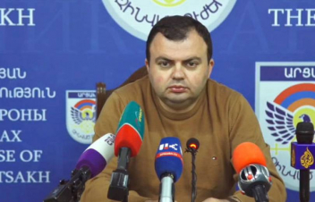 Արցախի Հանրապետությունն Ադրբեջանի հետ կապված է ընդամենն աշխարհագրական դիրքով. Վահրամ Պողոսյան