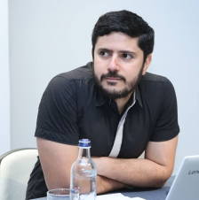 Ցնծությունը կիսելը շատ հեշտ է, բայց մենք պիտի ի վերջո սովորենք նաև դժվարությունները կիսել. Արման Ղարիբյան