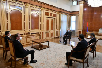 Նախագահ Արմեն Սարգսյանը շարունակում է քաղաքական խորհրդակցությունները
