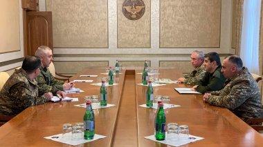 Այսօր ընդունել եմ գեներալ-լեյտենանտ Ռուստամ Մուրադովին. Ա. Հարությունյան