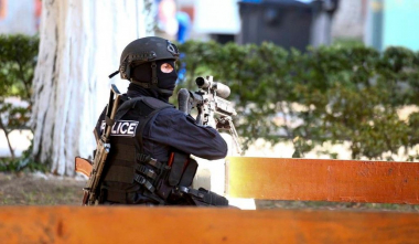 Թբիլիսիում զինված տղամարդը պատանդներ է վերցրել կազմակերպության գրասենյակում