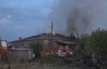 Հրդեհ Սուրենավան գյուղում. այրվել են տանիքներ ու անասնակեր