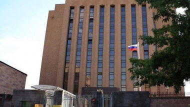 Անհետ կորած զինվորների հարազատները ակցիան են իրականացնում ՌԴ դեսպանատան մոտ