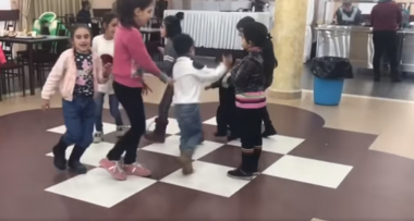 Ստեփանակերտում երեխաները արդեն ամանորյա երգեր են երգում. ՏԵՍԱՆՅՈՒԹ