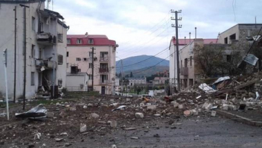 Արցախում տները կորցրած ընտանիքներն ամեն անձի համար կստանան 250 հազար դրամ աջակցություն