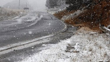 Ապարանի և Արագածի տարածաշրջաններում ձյուն է տեղում. Լարսի ճանապարհը բաց է բոլոր մեքենքների համար