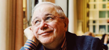 Եվգենի Պետրոսյանը կնոջը 300 հազարի զարդեր է նվիրել