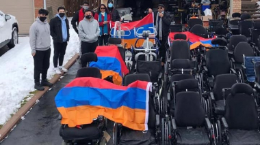 Օնթարիոհայ Ազգային Միացեալ Խորհուրդը վիրաւորուած զինծայառողներուն համար բժշկական սայլակներ է առաքում Հայաստան