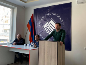 Սուրեն Պապիկյանը, Ռոմանոս Պետրոսյանը և Տրդատ Սարգսյանը հանդիպել են Աբովյան քաղաքի կուսակցականների հետ