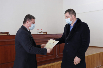 Գեղարքունիքի մարզպետը հանդիպել է բժշկական հաստատությունների տնօրենների հետ