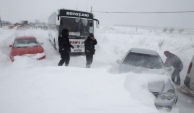 Երևան - Մեղրի հատվածում արգելափակումից դուրս է բերվել մարդատար և բեռնատար ավտոմեքենաներ