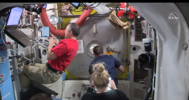 ՆԱՍԱ-ի տիեզերագնացները դուրս են եկել բաց տիեզերք՝ սարք տեղադրելու