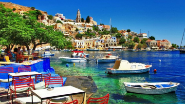 Հունաստանի իշխանությունները պլանավորում են պատվաստել տուրիստական գոտիների բնակչությանը