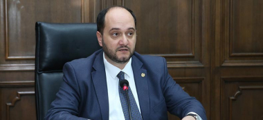 Իրականում Սերժ Սարգսյանը Կարեն Կարապետյանին ուղարկել էր մեկուսարան մի քանի տարբերակ քննարկելու համար. Արայիկ Հարությունյան