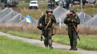 Ուկրաինացի զինվորականները զորավարժություններ կանցկացնեն Ղրիմի հետ սահմանին