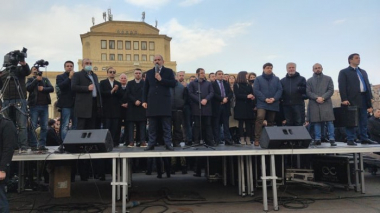 Բանակը չի կարող ներքաշվել քաղաքական պրոցեսի մեջ. Փաշինյանը ԶՈՒ-ին հորդորում է զբաղվել իր գործով