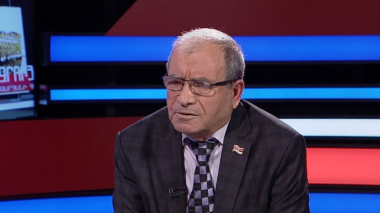 Հայրենիքի փրկությամբ Հակոբն է զբաղվել ու զբաղվում, ձերը թալանի փրկությունն է. Վահագն Ալեքսանյան