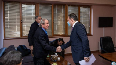 Ֆրանսիայի նախկին արտգործնախարարին շնորհվել է Երևանի  բժշկական համալսարանի պատվավոր դոկտորի կոչում