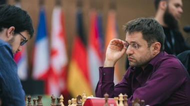 Արոնյանը ՖԻԴԵ-ի դասակարգման աղյուսակում 5-րդը և դեռևս Հայաստանի դրոշի ներքո է