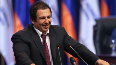 Առանձնահատուկ խոնարհումս  հանուն հայրենիքի նահատակված մեր բոլոր հերոսների մայրերին և կանանց. Ծառուկյան