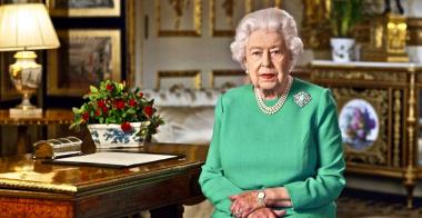 Եղիսաբեթ Երկրորդը կպատրաստի իր պատասխանը չափազանց «շատախոս» թոռնիկին և նրա կնոջը
