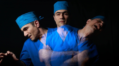 «Չսեր». հոգեբանական դրամա՝ ռուսական դրամատիկական թատրոնի բեմում