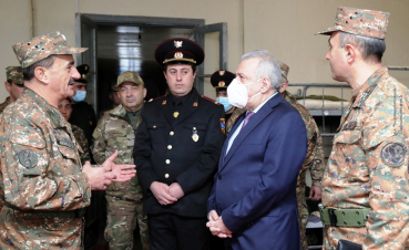 ՀՀ պաշտպանության նախարարն այցելել է ԶՈւ զորամասեր