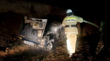 Ասկերանում փայտով բեռնված մեքենա է այրվել