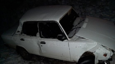 «Տառերի պուրակի» մոտ մեքենան դուրս է եկել երթևեկելի հատվածից և հայտնվել ձորամիջյան հատվածում