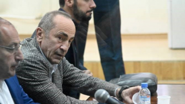 Քոչարյանի գործով դատախազը ներկայացրեց ՍԴ դիմելու և քրեական գործի վարույթը կասեցնելու մասին միջնորդություն